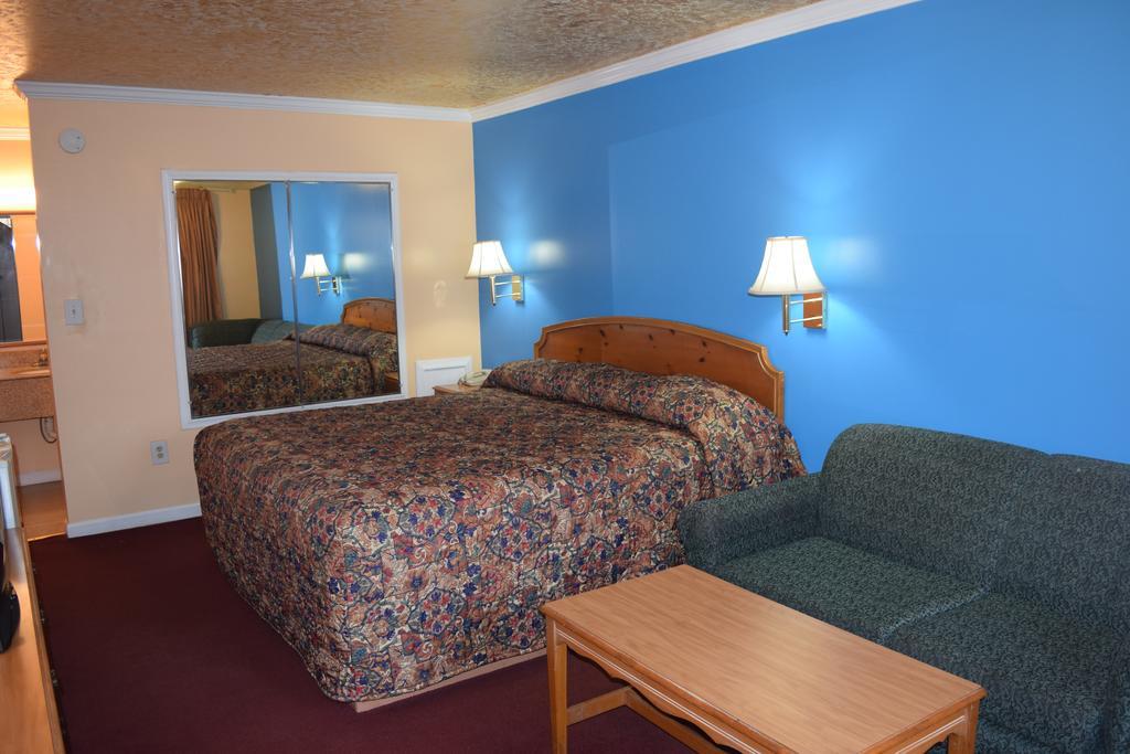 Fort Eustis Inn Ньюпорт-Ньюс Экстерьер фото