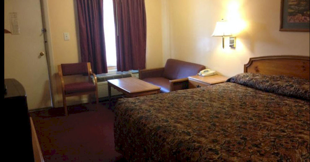 Fort Eustis Inn Ньюпорт-Ньюс Экстерьер фото