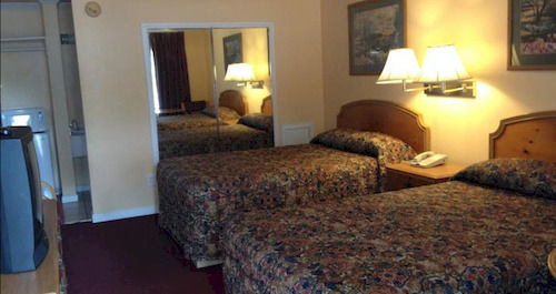Fort Eustis Inn Ньюпорт-Ньюс Экстерьер фото